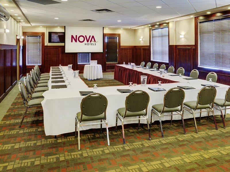Chateau Nova Kingsway Edmonton Extérieur photo